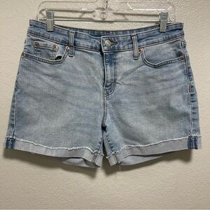 Denizen by Levi’s Light Wash Cuffed Jean Shorts Size 8/29